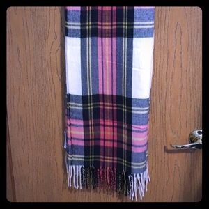 J. Crew Factory plaid winter scarf, NWT 💕